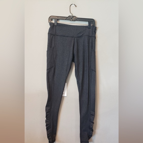 Lululemon Run Smoothly Legging - Picture 4 of 7